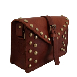 Bolso de cuero con tachuelas  MB109